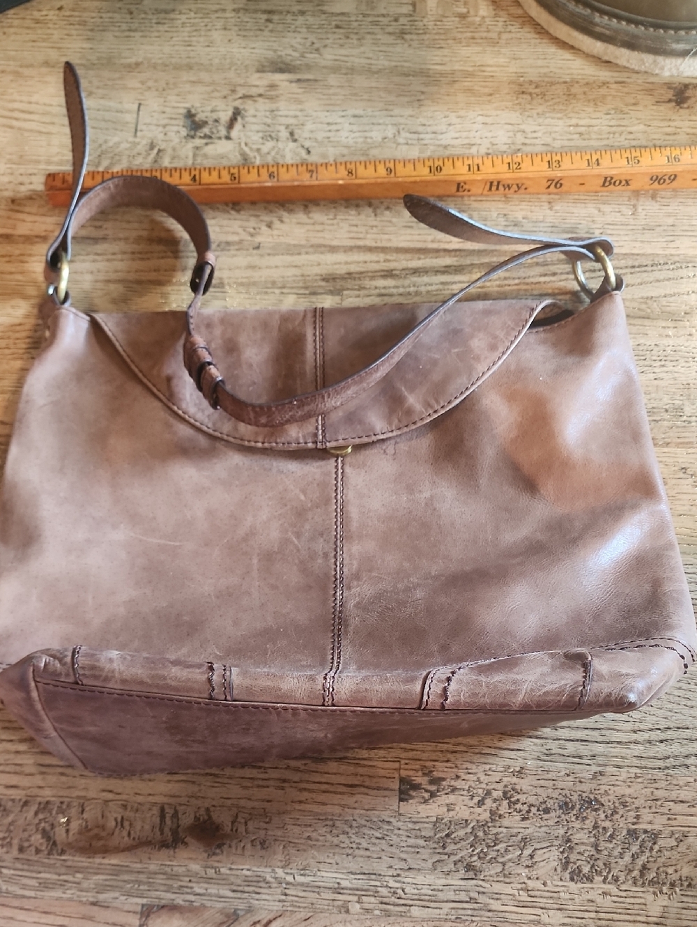 Vintage-Style Brown Leather Shoulder Bag